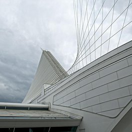 Milwaukee Art Museum, Milwaukee Photo #2 by Fotocitizen from pixabay