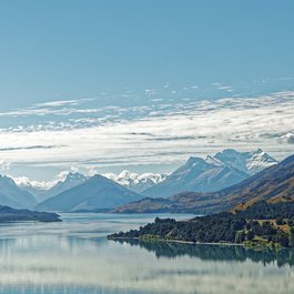 Lake Wakatipu, New Zealand Photo #3 by Makalu from pixabay
