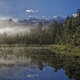 Lake Matheson, New Zealand Photo #3 by Makalu from pixabay