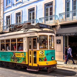 Alfama, Lisbon Photo #7 by nextvoyage from pixabay