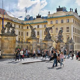 Prague Castle, Prague Photo #5 by Duernsteiner from pixabay