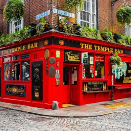 Temple Bar, Dublin Photo #1 by Leonhard_Niederwimmer from pixabay