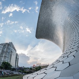 Soumaya Museum, Mexico City Photo #2 by bergslay from pixabay