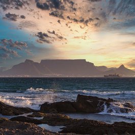 Table Mountain, Cape Town Photo #1 by D_Van_Rensburg from pixabay