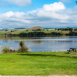 Lake Pukaki, Lake Tekapo Photo #4 by chhouknet from pixabay