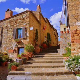 Pienza, Tuscany Photo #4 by pcdazero from pixabay
