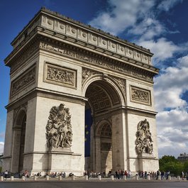 Paris, France Photo #6 by iankelsall1 from pixabay
