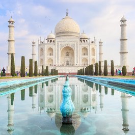 Taj Mahal, Agra Photo #4 by MBCDesigns from pixabay