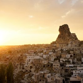 Ortahisar, Cappadocia Photo #1 by fromsalih from pixabay