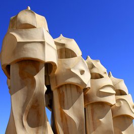 Casa Milà, Barcelona Photo #1 by pdimaria from pixabay