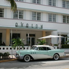 Ocean Drive, Miami Photo #6 by zopalic from pixabay