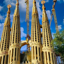 Sagrada Família, Barcelona Photo #6 by Roses_Street from pixabay