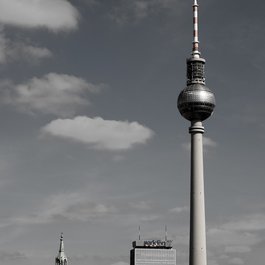 Berliner Fernsehturm, Berlin Photo #4 by JWehrstein from pixabay