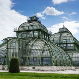 Schönbrunn Palace, Vienna Photo #3 by Usinglight from pixabay