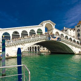 Rialto Bridge, Venezia Photo #7 by huebistar from pixabay