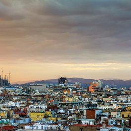 Sagrada Família, Barcelona Photo #9 by JoaquinAranoa from pixabay