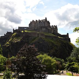 Edinburgh Castle, Edinburgh Photo #2 by 27707 from pixabay