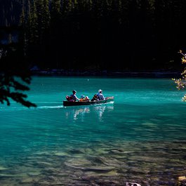 Lake Louise, Banff Photo #5 by jennyzhh2008 from pixabay